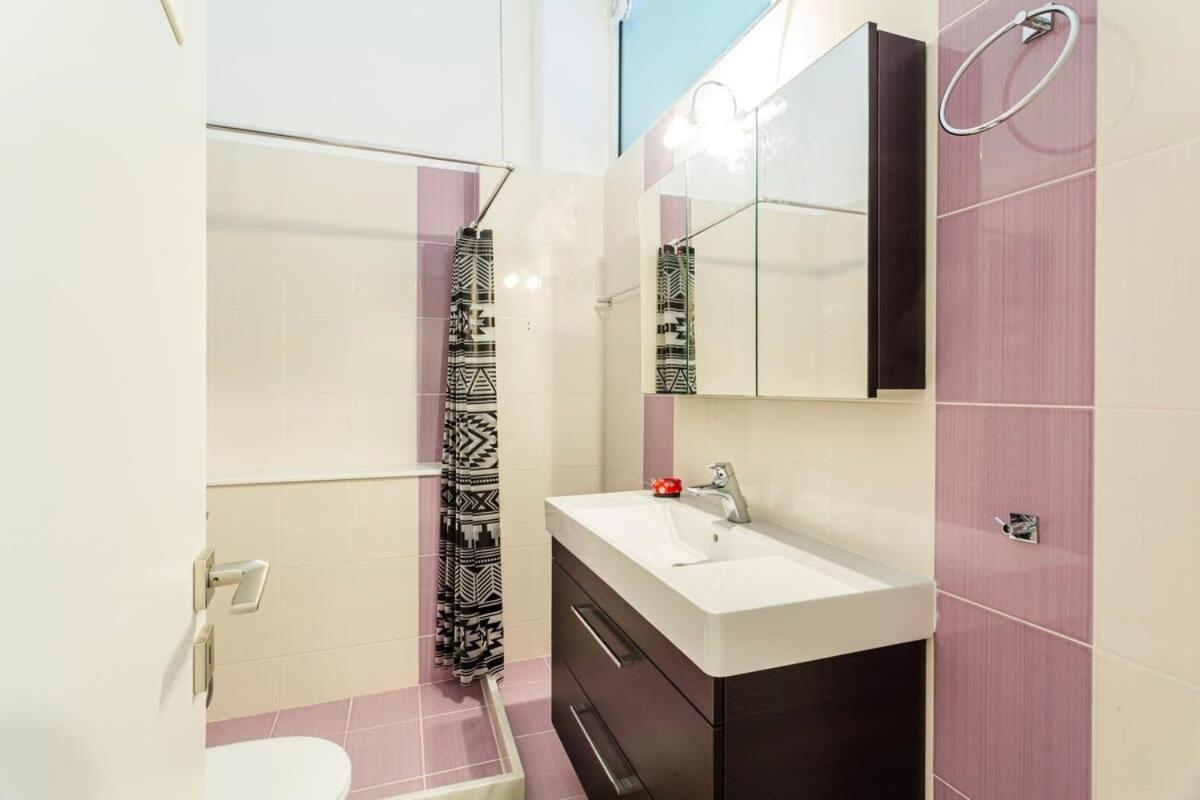 Kalamata Rose Nest - Urban Comfy Escape Luaran gambar